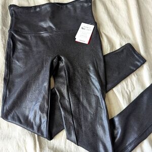 ⭐ Spanx *SHAPE* Shiny Black Leggings
